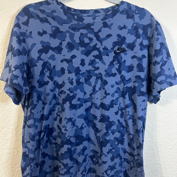 Nike Other - Nike Blue Camouflage Short Sleeve Mens Tee Large Fall Winter School Hipster Bold